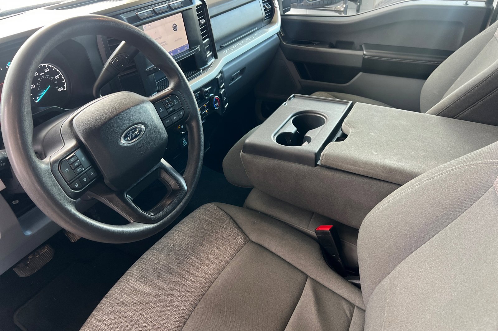 Used 2024 Ford F250 XLT image 7