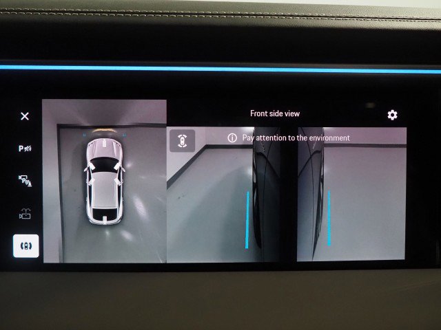 Used 2024 Porsche Macan 4 Electric image 33