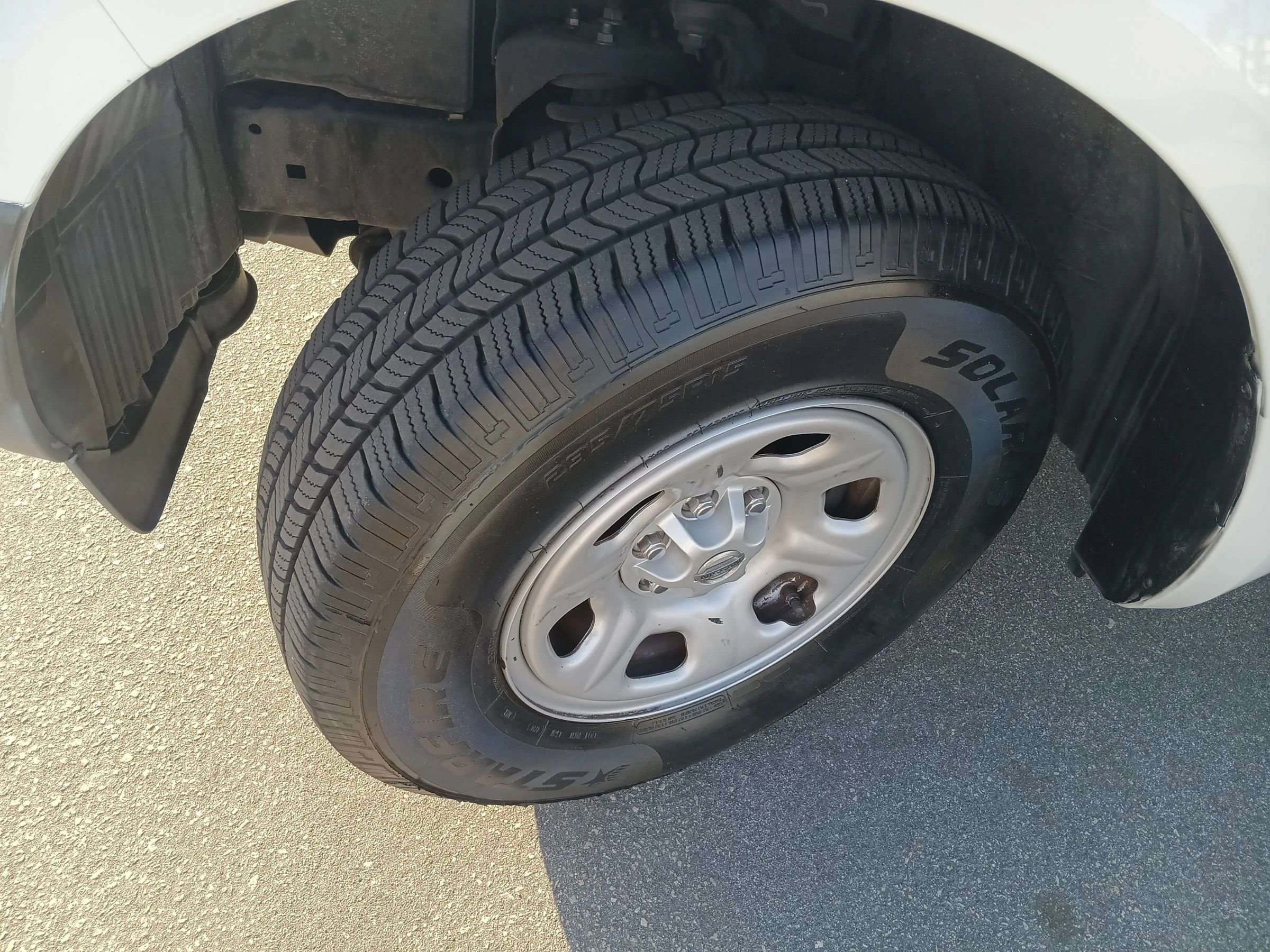 Used 2015 Nissan Frontier S image 21