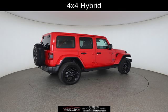 Used 2025 Jeep Wrangler Unlimited Sahara AWD/4WD image 20