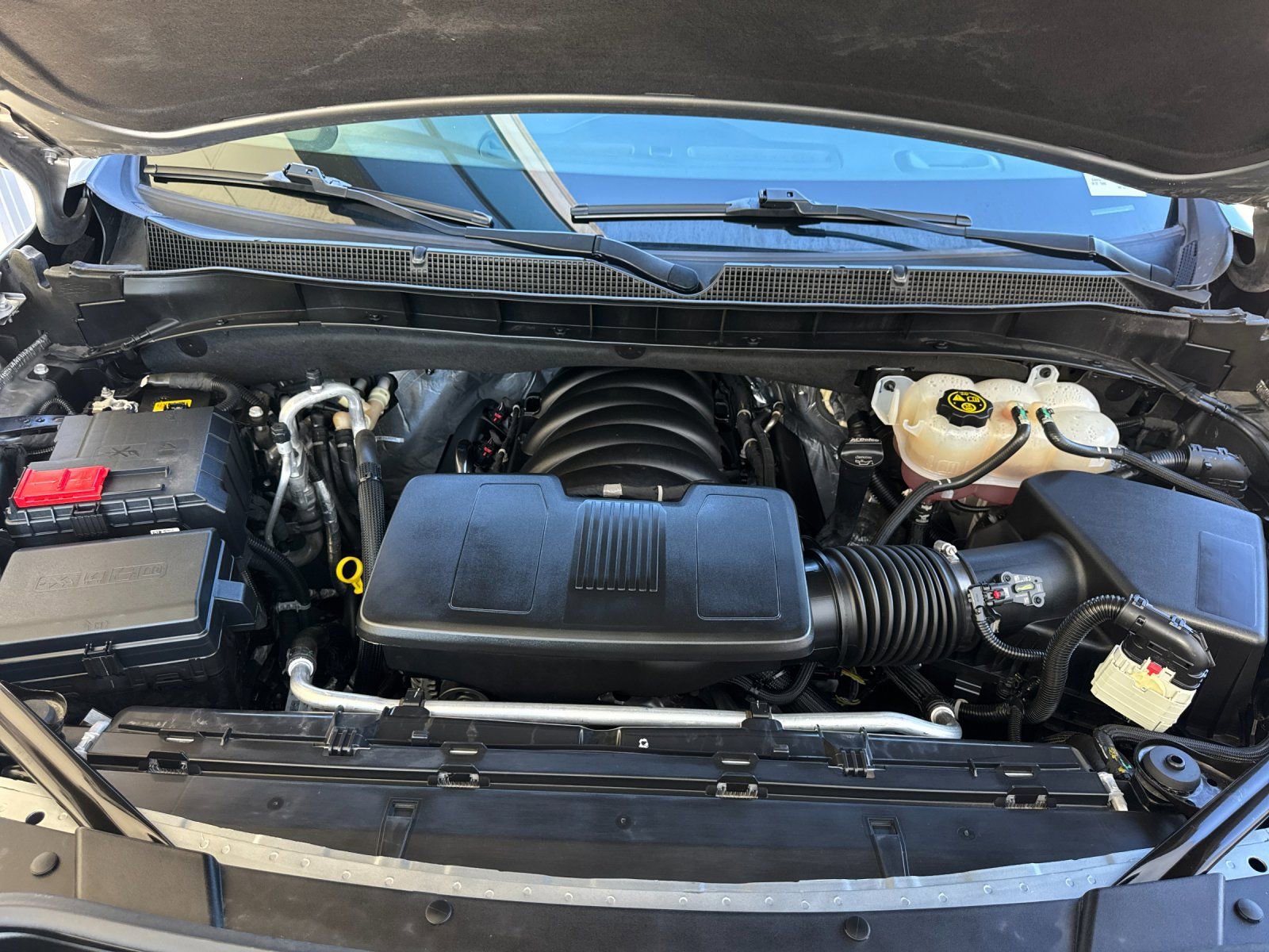 Used 2024 Chevrolet Tahoe LT image 34