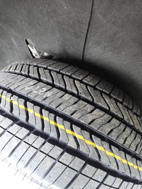 Used 2025 Chevrolet Traverse RS w/ LPO, Floor Liner Package FWD image 11