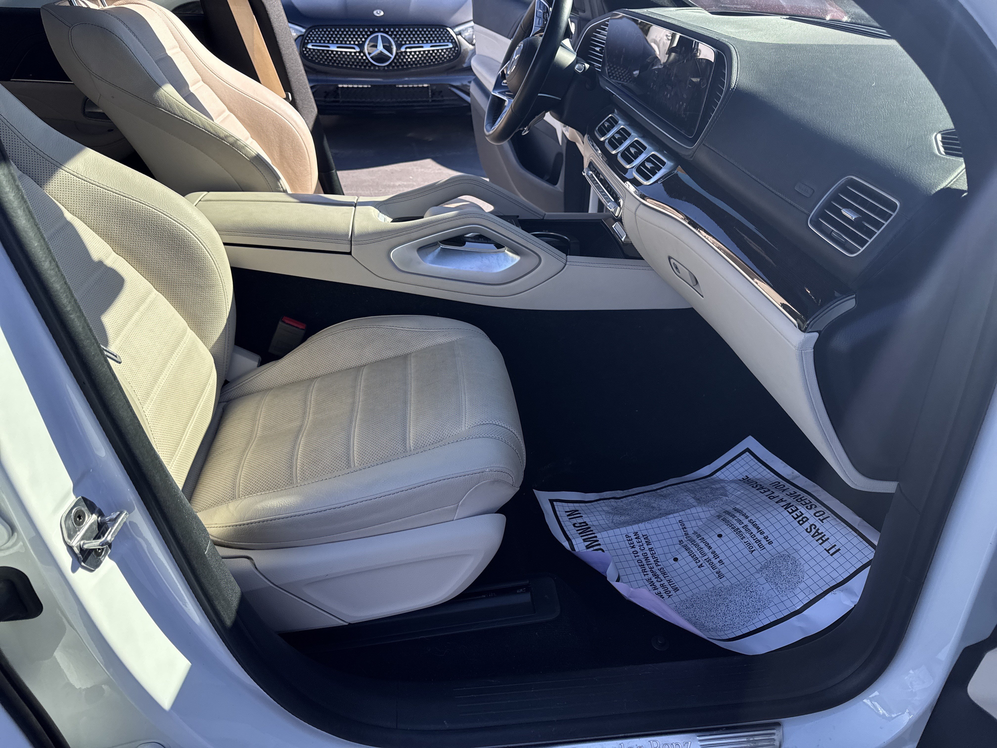Used 2024 Mercedes-Benz GLE 450 4MATIC image 35