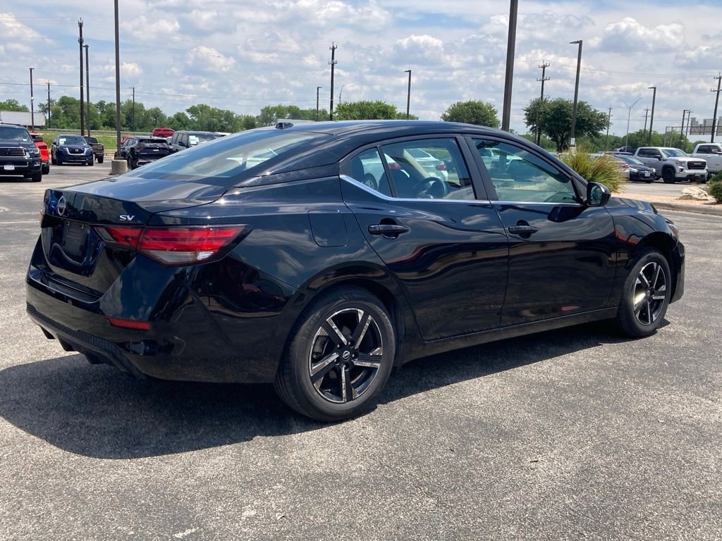 Used 2024 Nissan Sentra SV FWD image 5