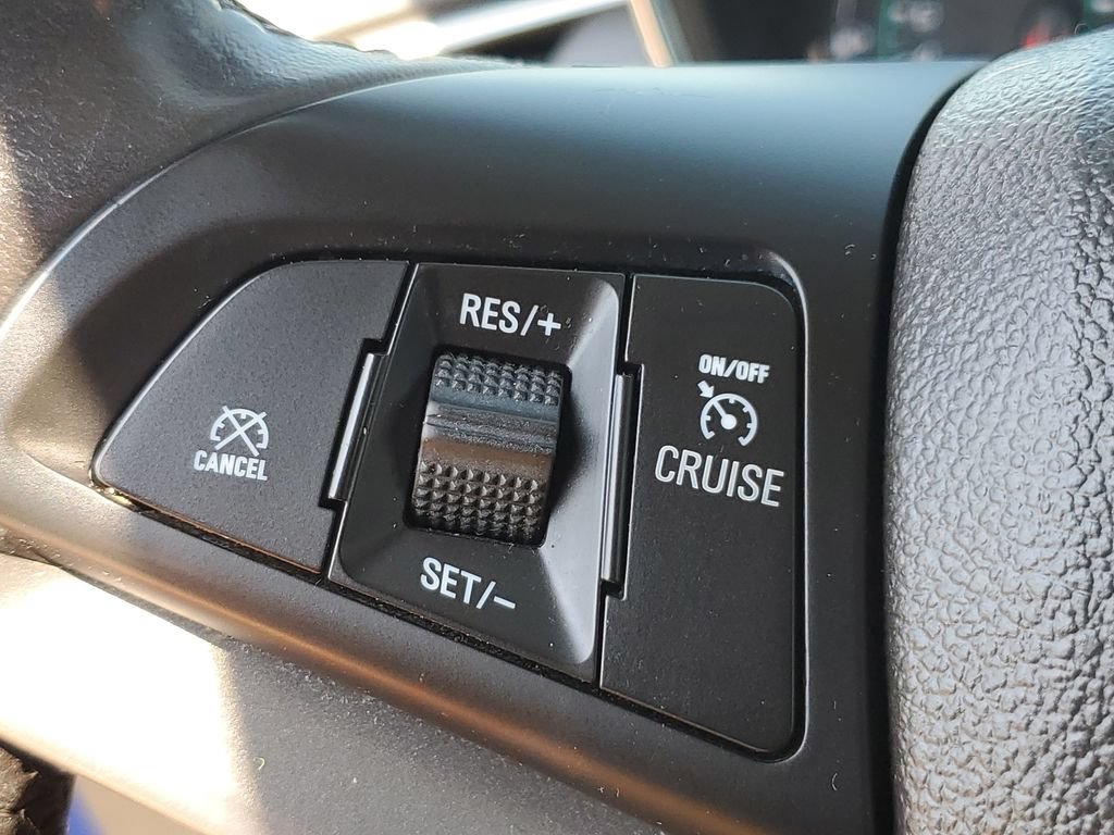 Used 2019 Chevrolet Trax LT w/ LT Convenience Package AWD/4WD image 9
