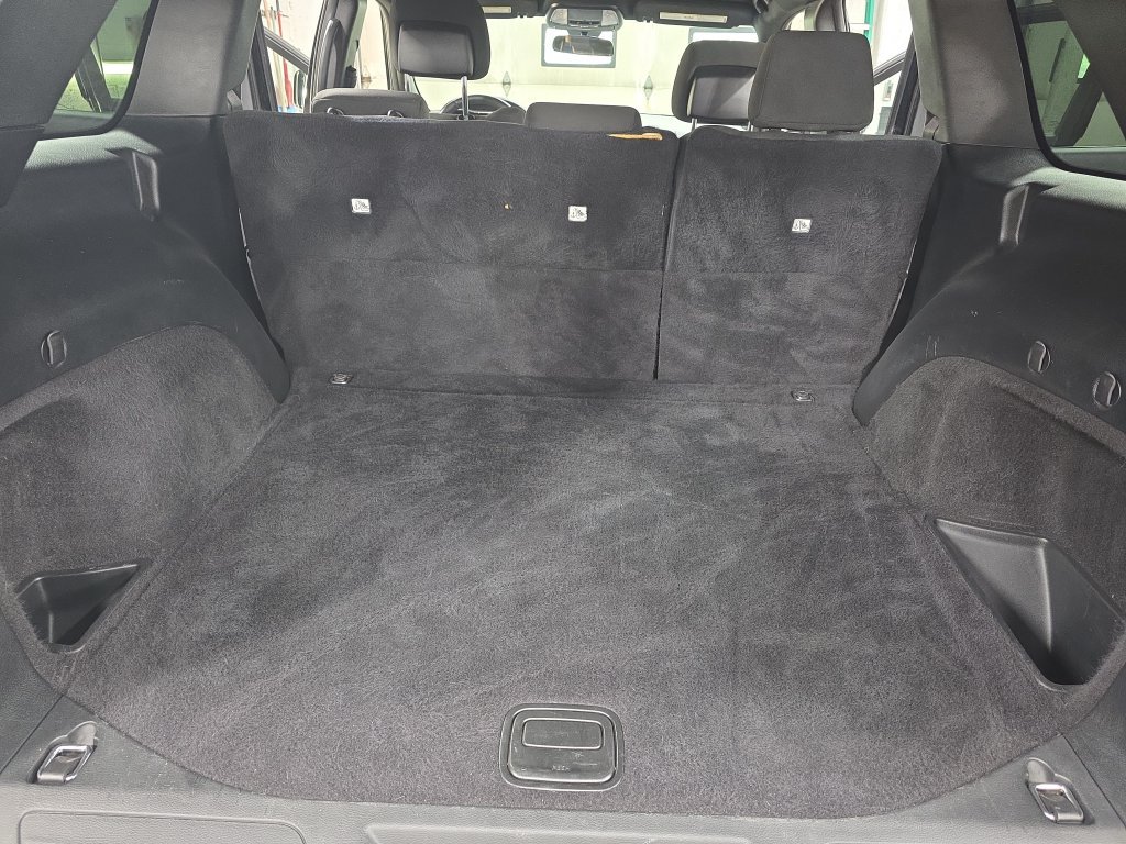 Used 2020 Jeep Grand Cherokee Laredo AWD/4WD image 12
