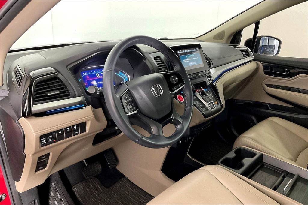 Used 2023 Honda Odyssey Touring image 17