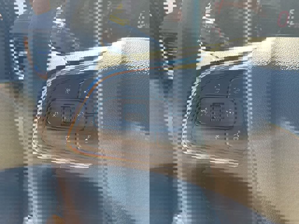 Used 2025 Buick Envista Avenir image 24