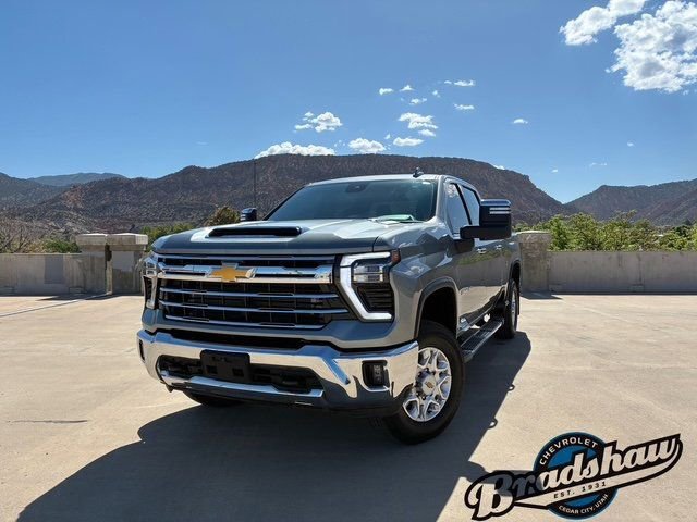 Used 2024 Chevrolet Silverado 3500 LTZ image 1