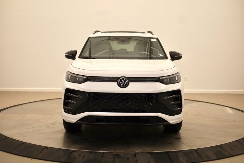 New 2026 Volkswagen Tiguan SE R-Line image 8