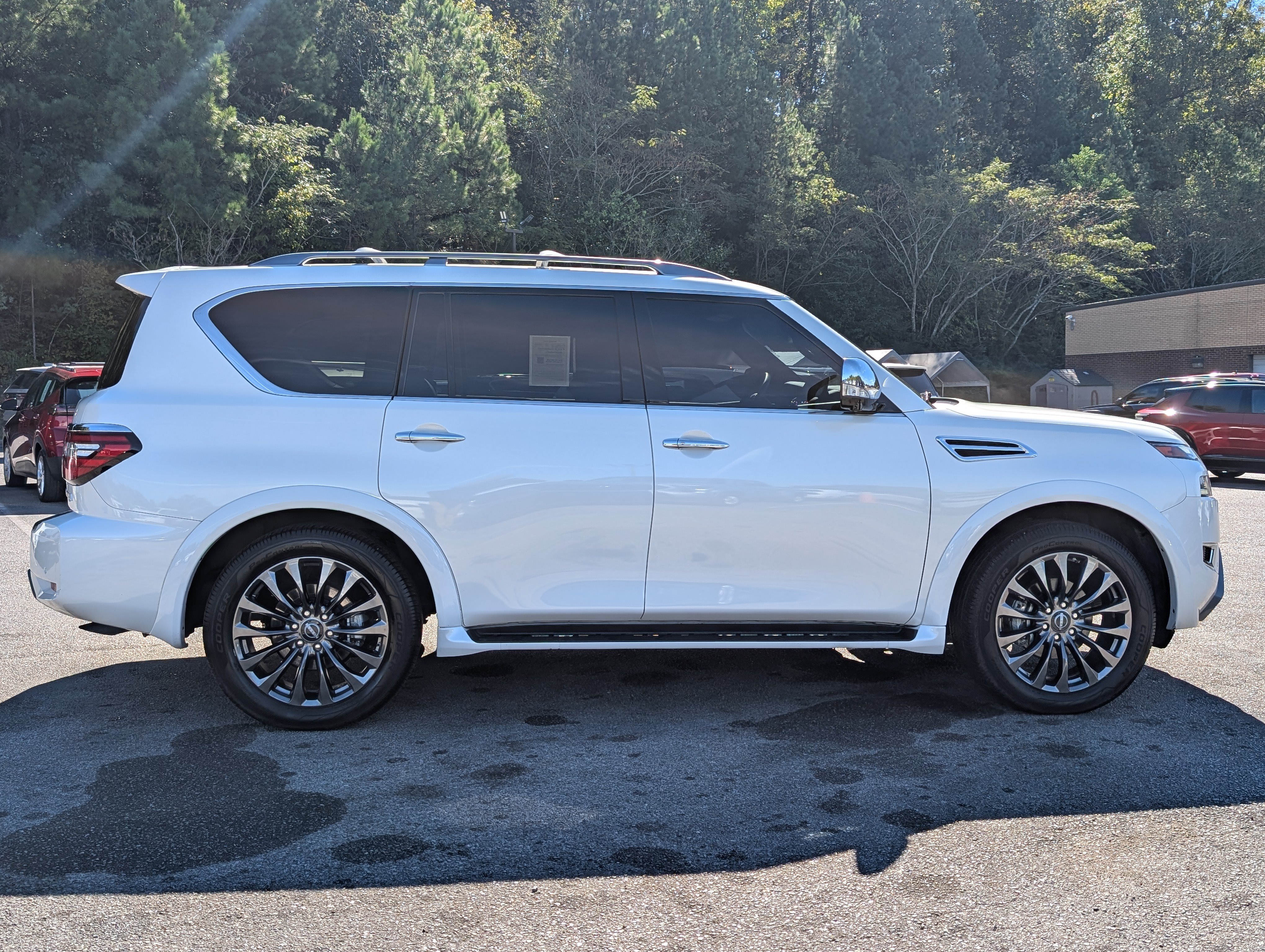 Used 2023 Nissan Armada Platinum w/ Cargo Package AWD/4WD image 10