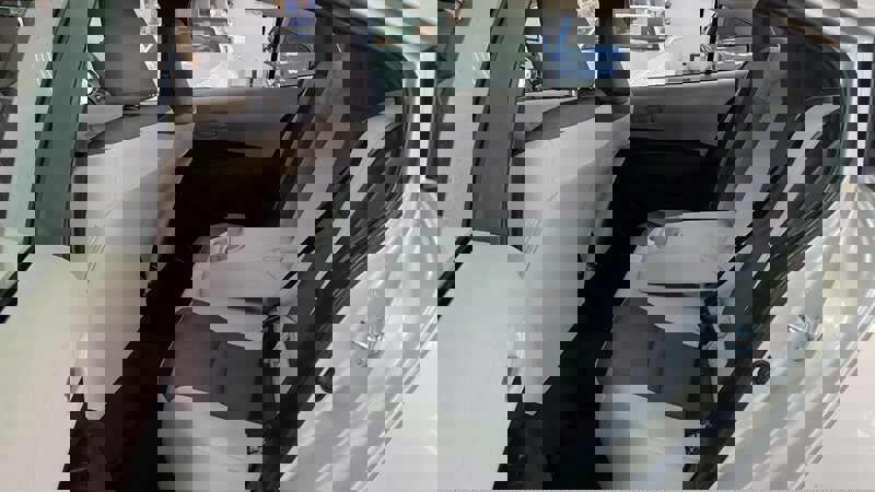 Used 2023 Toyota Corolla LE image 20