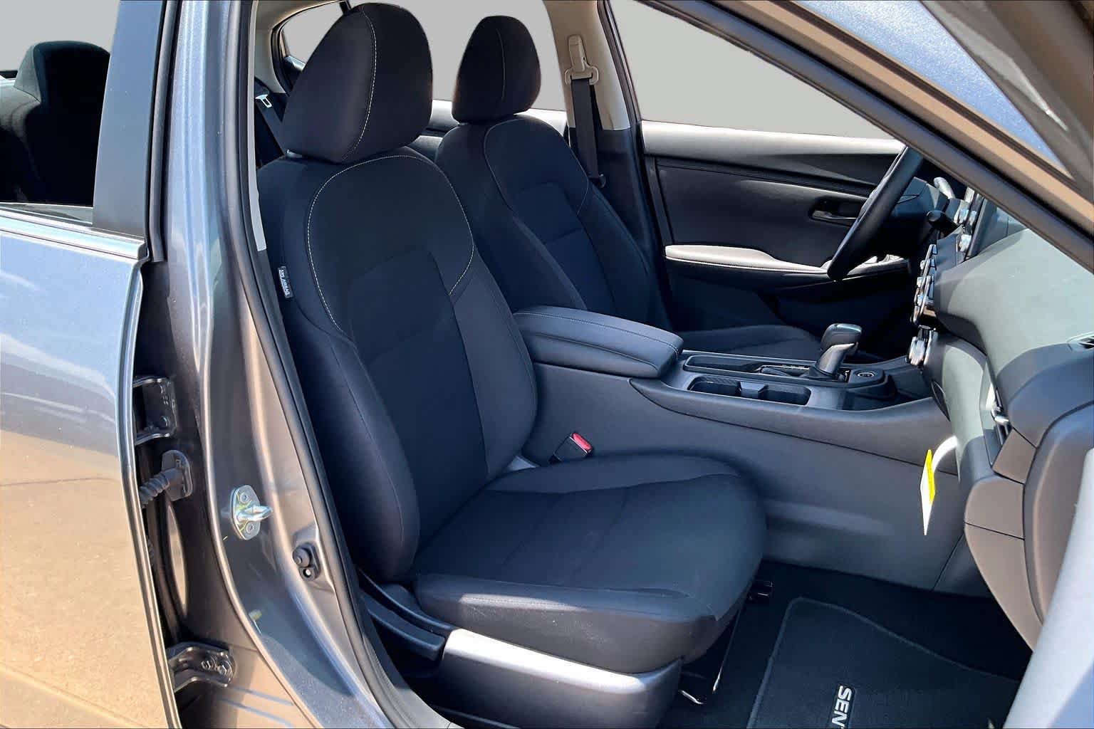 Certified 2025 Nissan Sentra S FWD image 9
