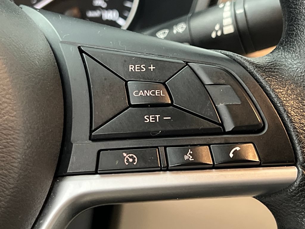 Used 2024 Nissan Altima 2.5 SV AWD/4WD image 43