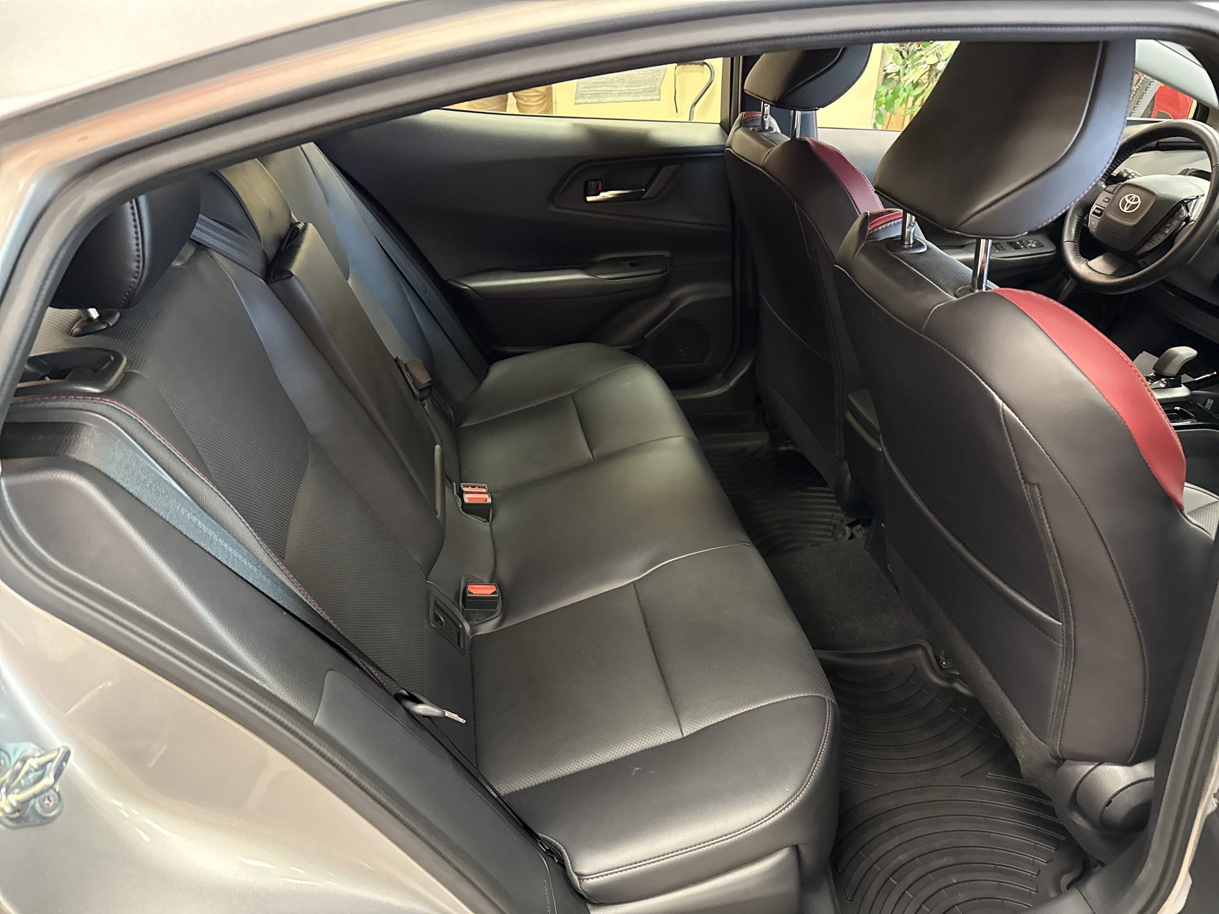 Used 2023 Toyota Prius Prime FWD image 20