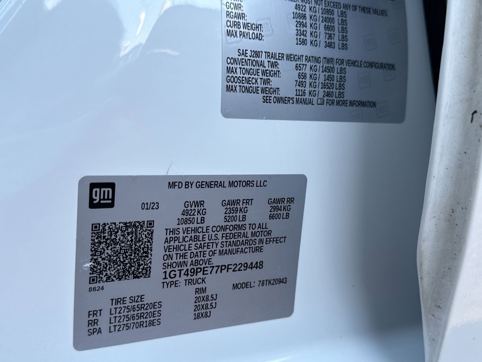 Used 2023 GMC Sierra 2500 AT4 w/ AT4 Premium Plus Package image 30