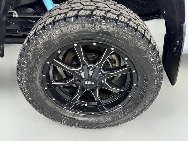 Certified 2019 Toyota Tundra SR5 w/ TRD Off Road Package AWD/4WD image 32