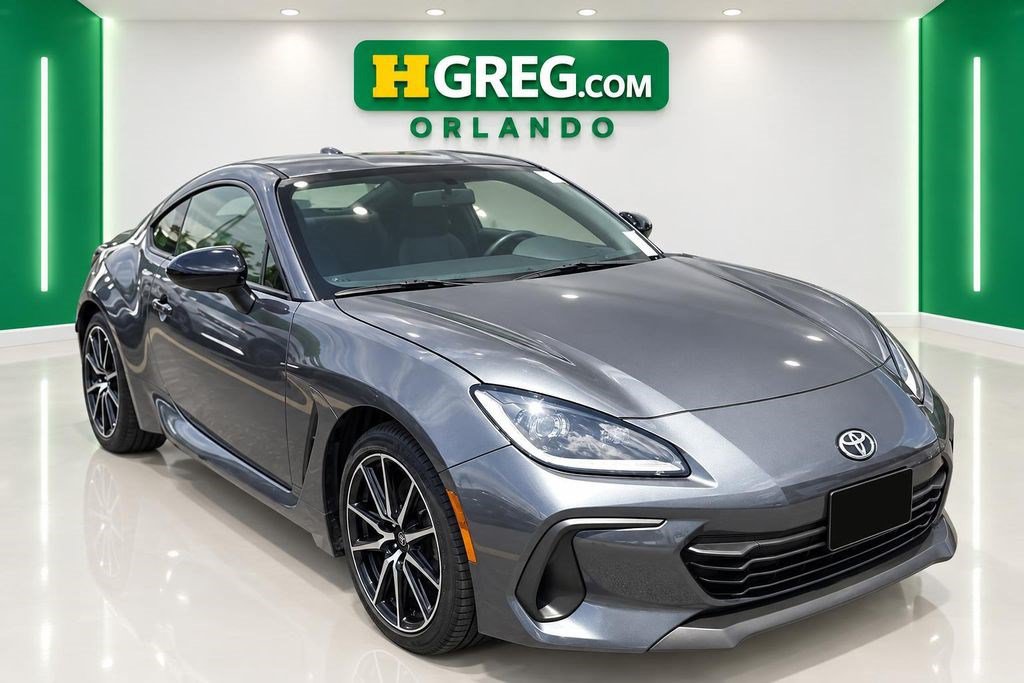 Used 2023 Toyota GR86 RWD image 4