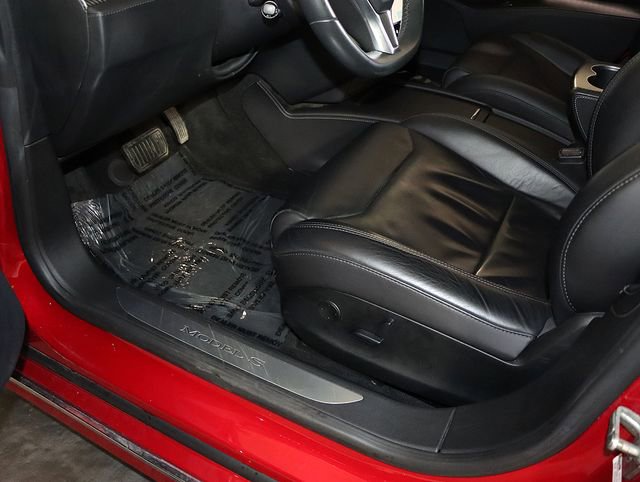 Used 2017 Tesla Model S 90D image 27