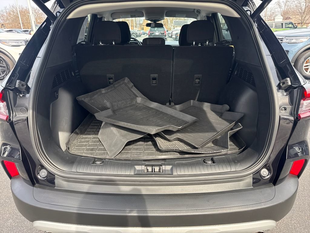 Used 2023 Ford Escape Active w/ Cold Weather Package image 11