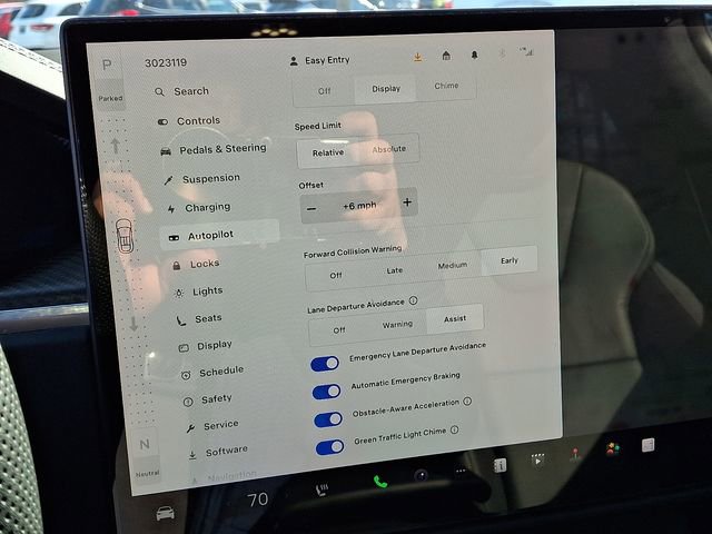 Used 2022 Tesla Model X Plaid image 34