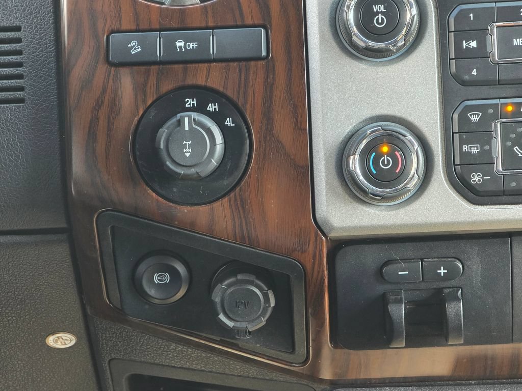 Used 2015 Ford F350 Lariat w/ FX4 Off-Road Package AWD/4WD image 16