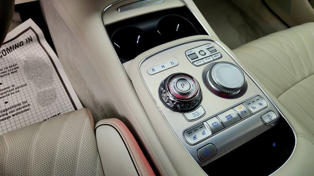 Used 2023 Genesis G90 3.5T AWD/4WD image 15