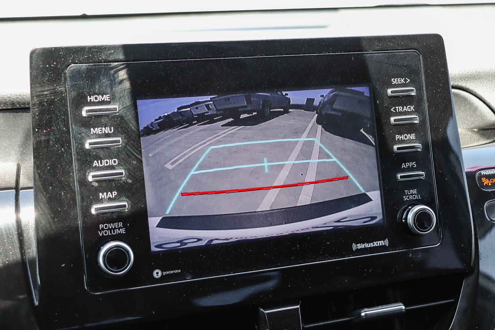 Used 2022 Toyota Camry SE FWD image 21