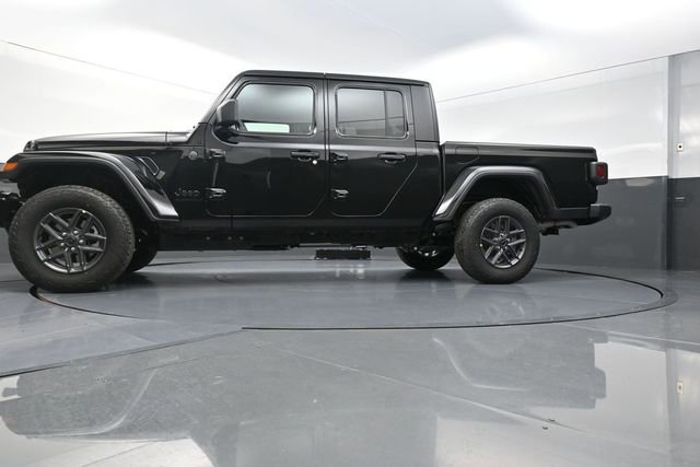 New 2026 Jeep Gladiator Sport image 23