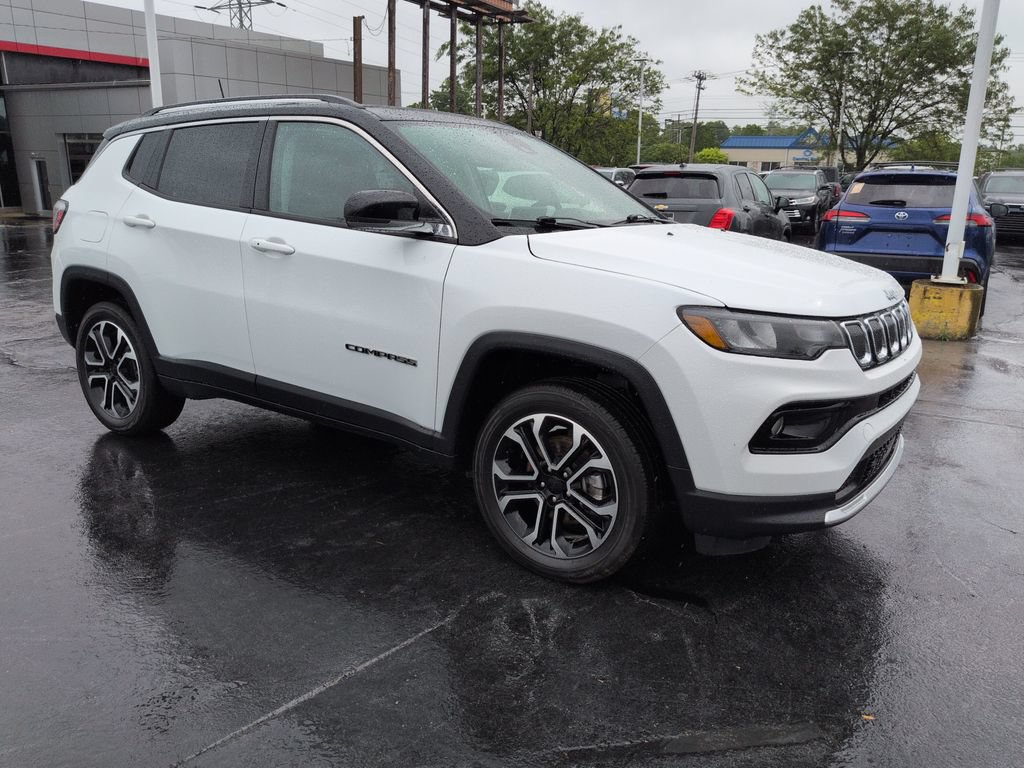 Used 2022 Jeep Compass Limited w/ Sun and Sound Group AWD/4WD image 7