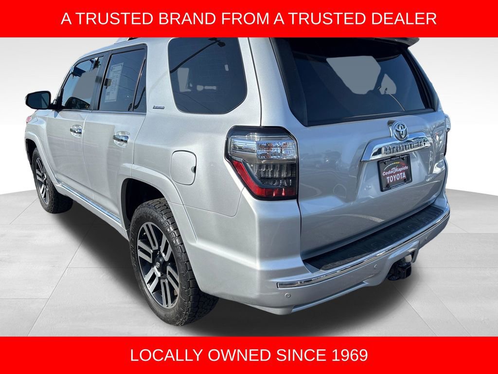 Used 2016 Toyota 4Runner Limited AWD/4WD image 3