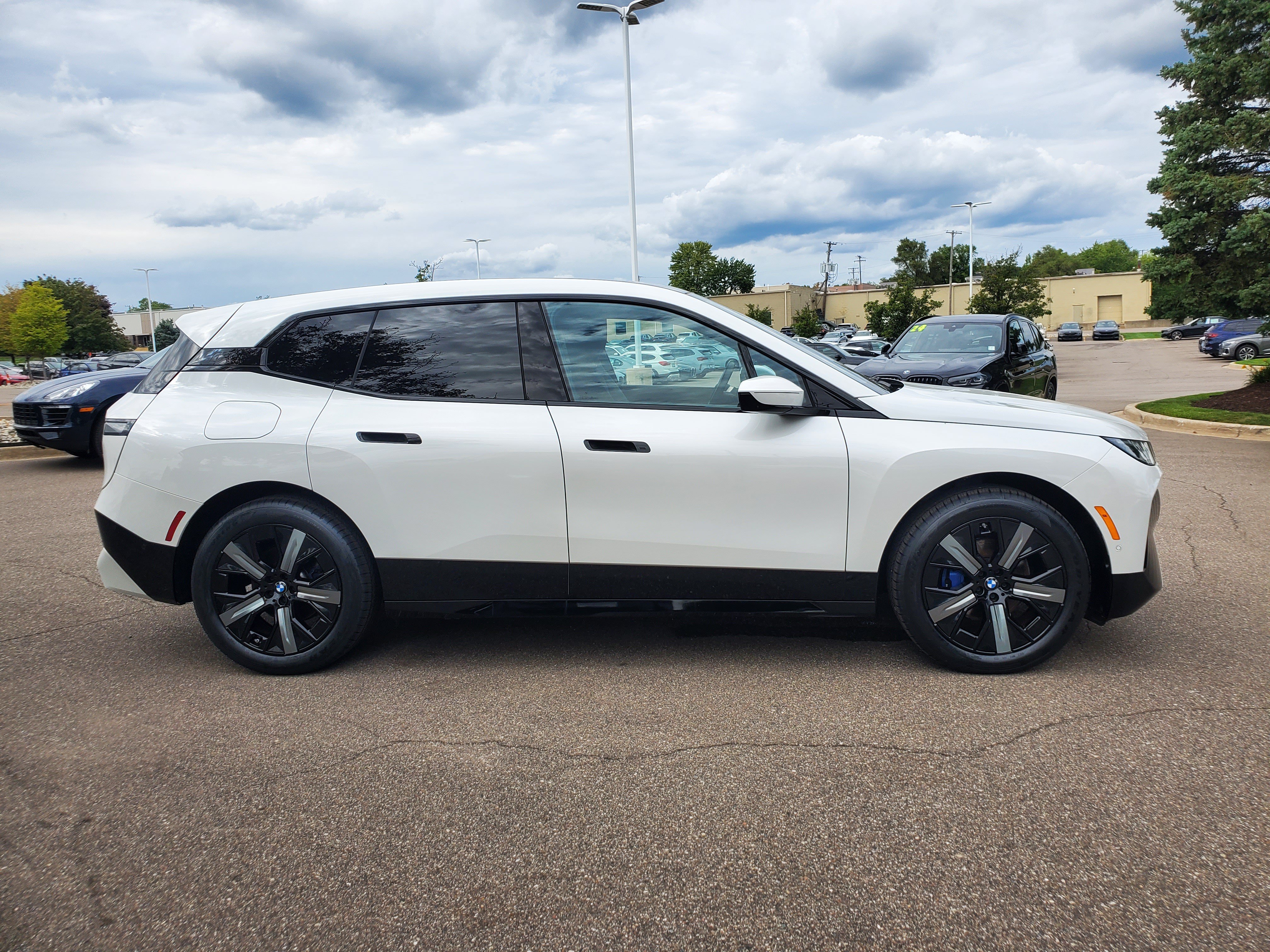 Certified 2024 BMW iX xDrive50 w/ Sport Package AWD/4WD image 6