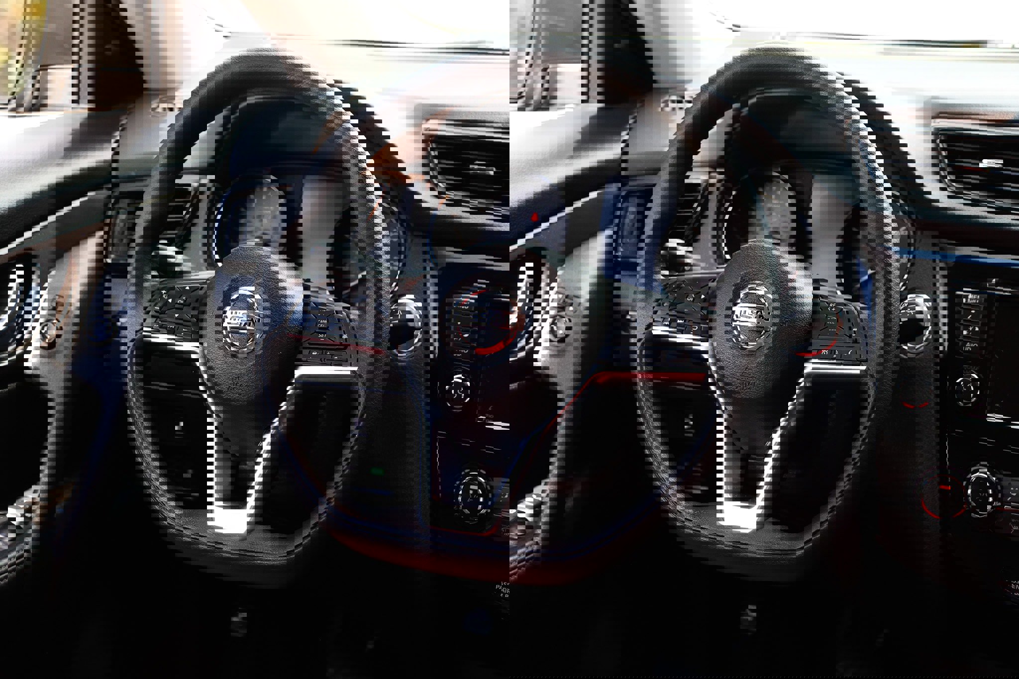 Used 2019 Nissan Rogue SV image 33