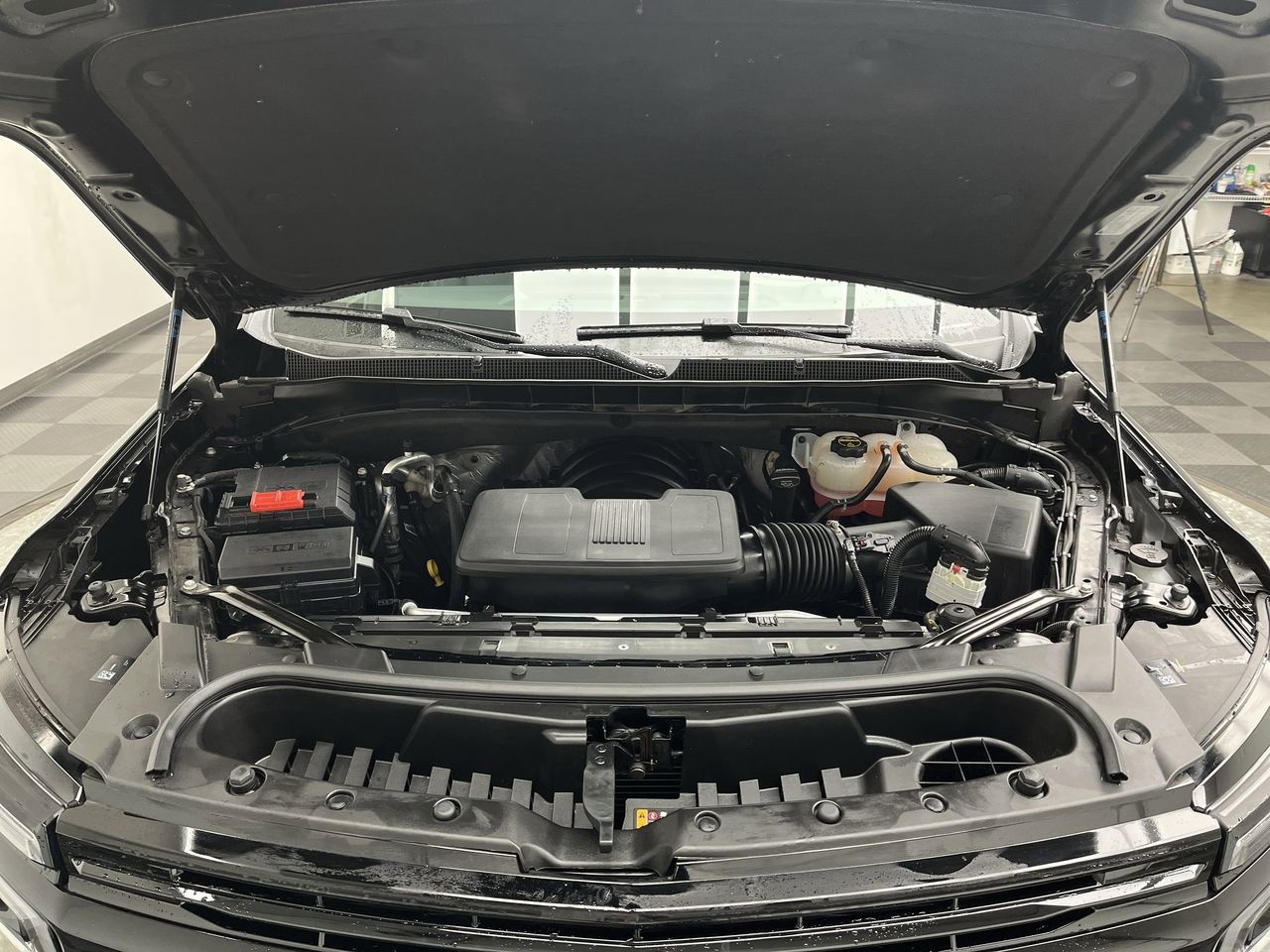 Certified 2025 Chevrolet Tahoe RST w/ RST Capability Package image 33