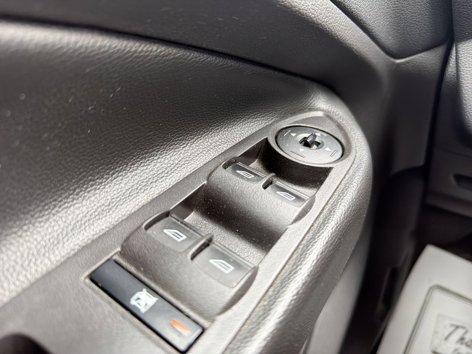 Used 2018 Ford Escape SE FWD image 20