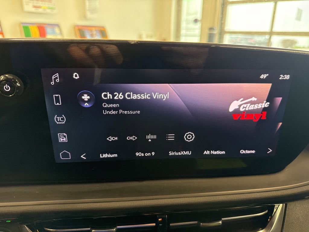 Certified 2025 Buick Envista Sport Touring FWD image 10