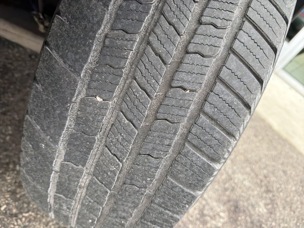 Used 2019 Jeep Grand Cherokee Limited image 14