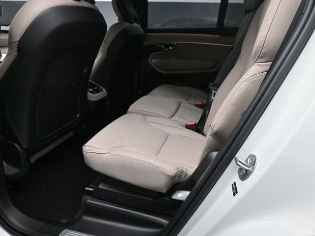Certified 2026 Volvo XC90 B6 Ultra AWD/4WD image 21