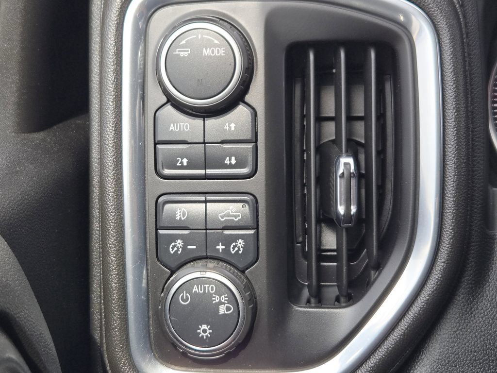 Used 2023 Chevrolet Silverado 2500 LT w/ Convenience Package AWD/4WD image 17