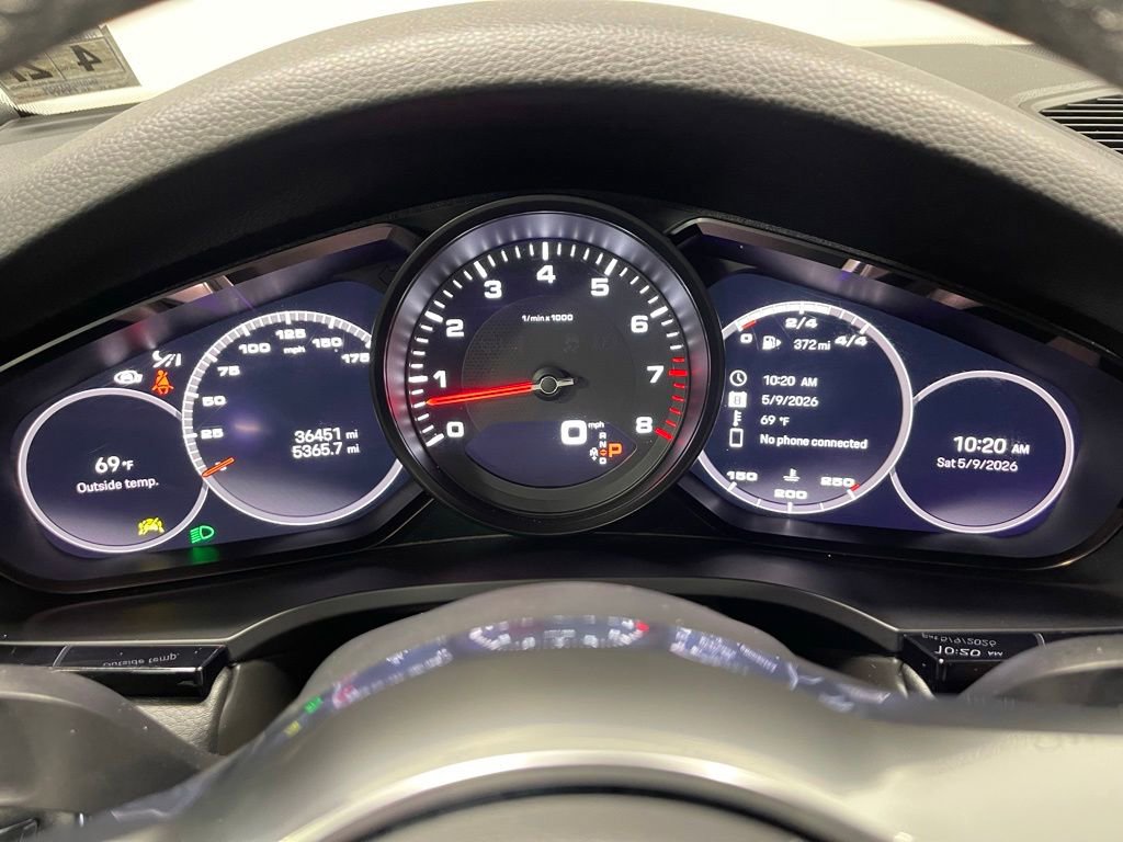 Used 2022 Porsche Cayenne AWD/4WD image 28