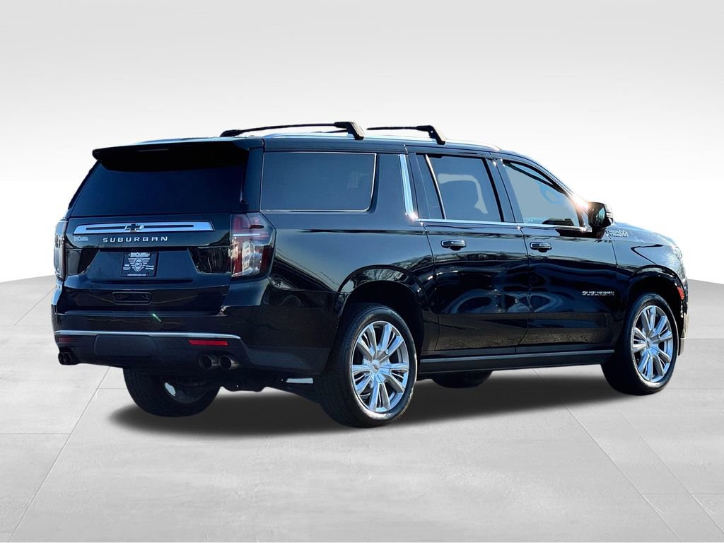 Used 2022 Chevrolet Suburban High Country AWD/4WD image 7