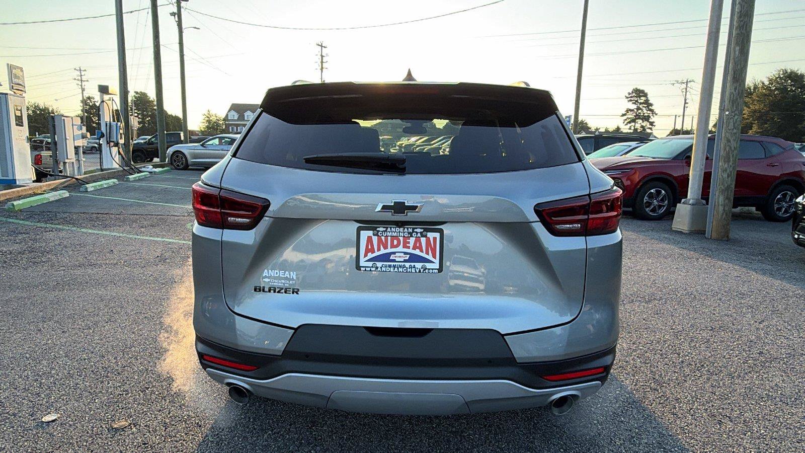 New 2026 Chevrolet Blazer LT w/ Midnight/Sport Edition FWD image 8