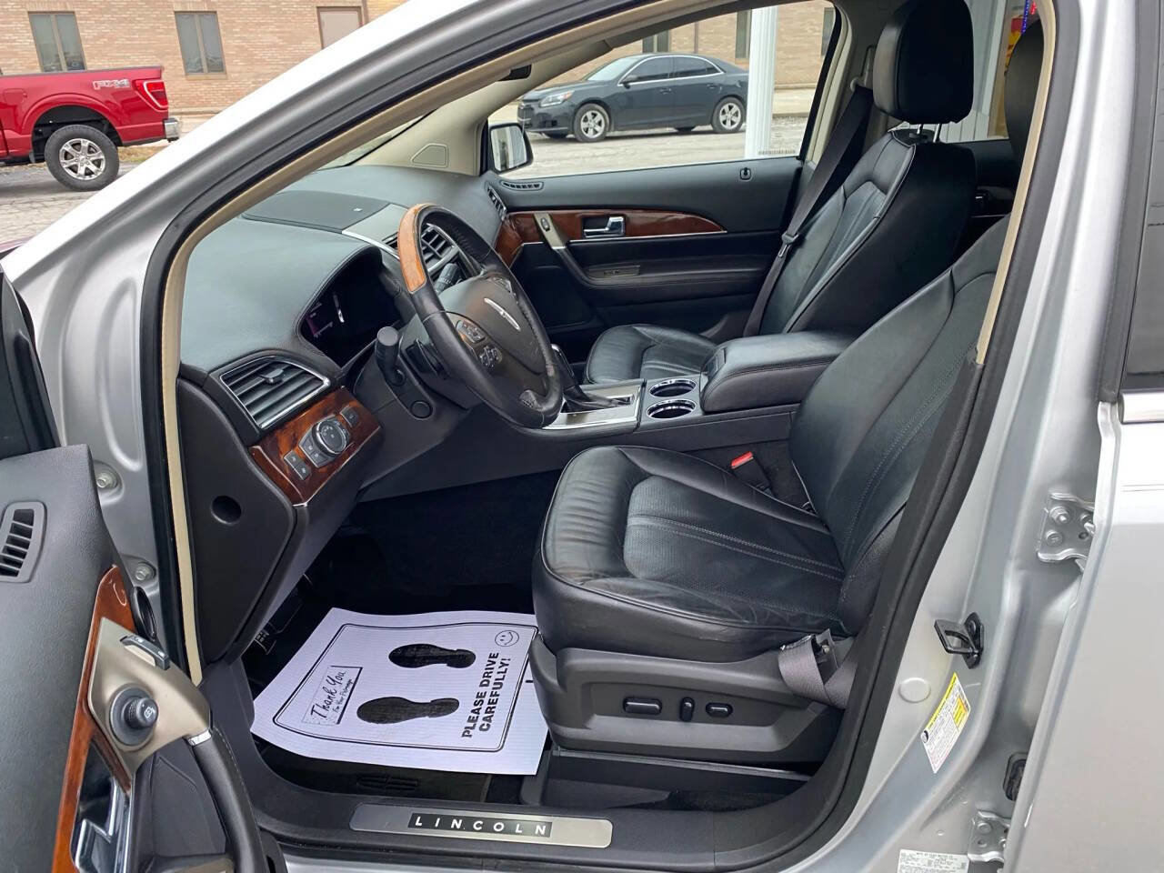 Used 2013 Lincoln MKX FWD image 13