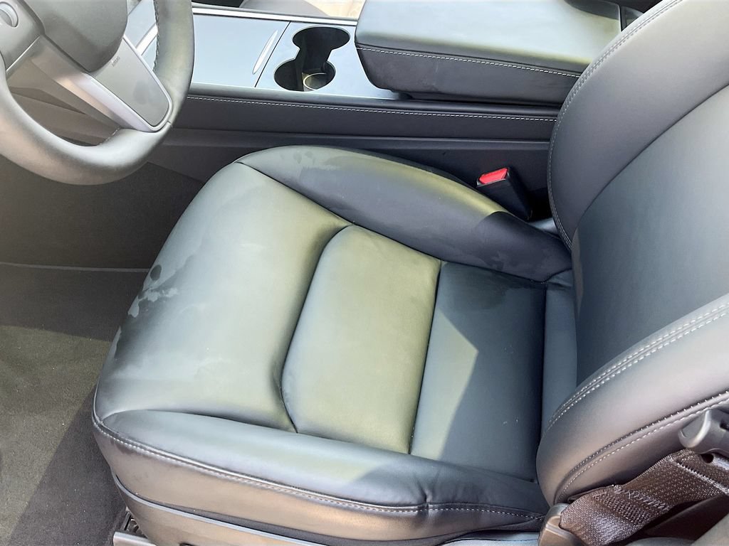 Used 2024 Tesla Model Y AWD image 19