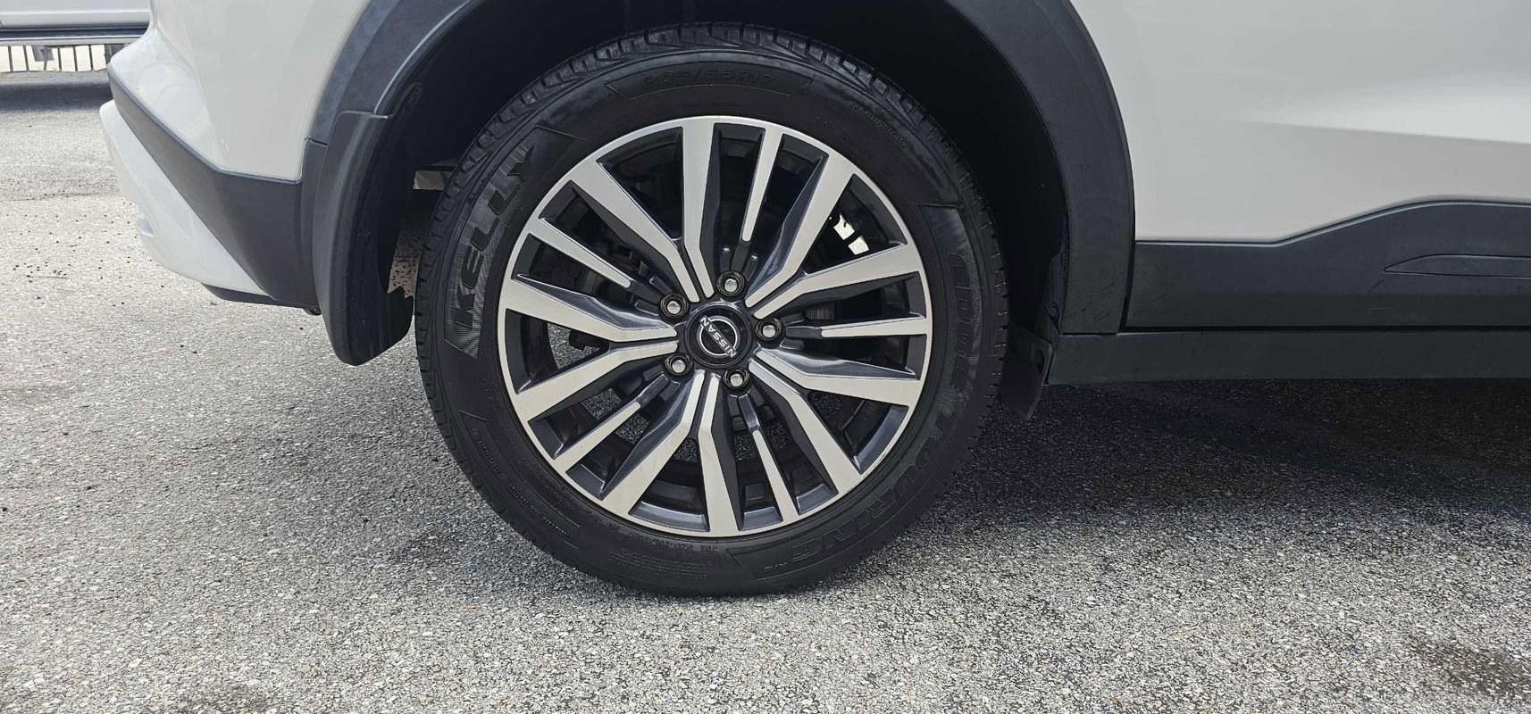 Used 2022 Nissan Kicks SV FWD image 7