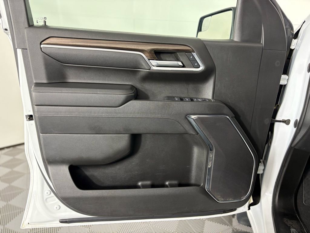 Used 2023 Chevrolet Silverado 1500 LT Trail Boss w/ Protection Package image 13