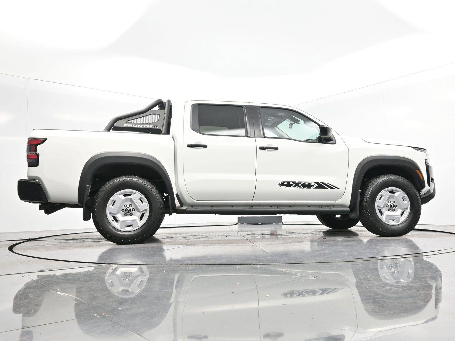 Used 2024 Nissan Frontier SV w/ Hardbody Edition image 47