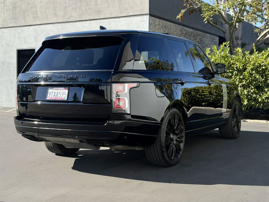 Used 2019 Land Rover Range Rover Supercharged image 4