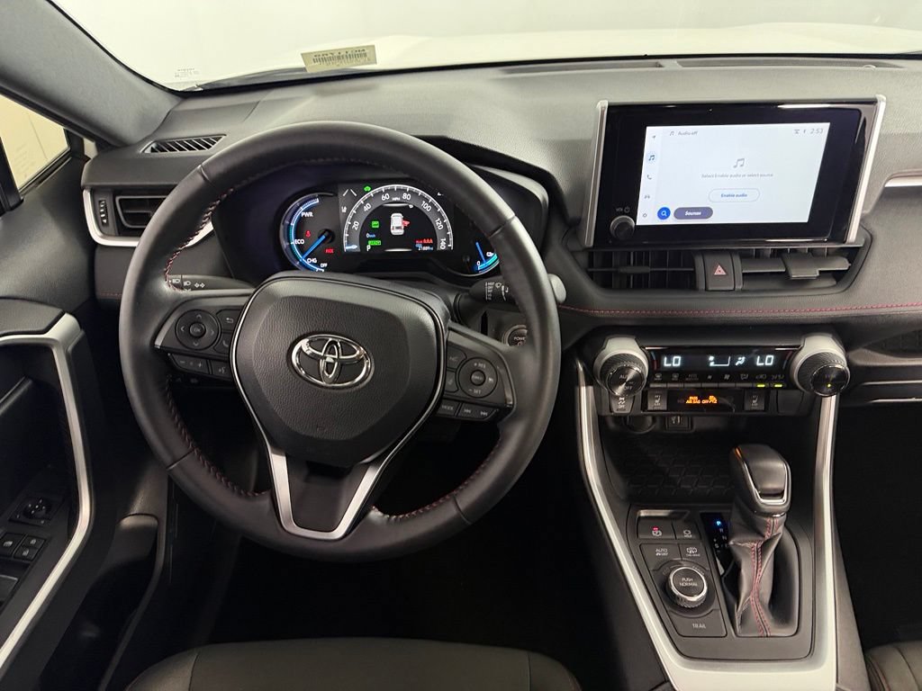 Used 2025 Toyota RAV4 SE AWD/4WD image 13