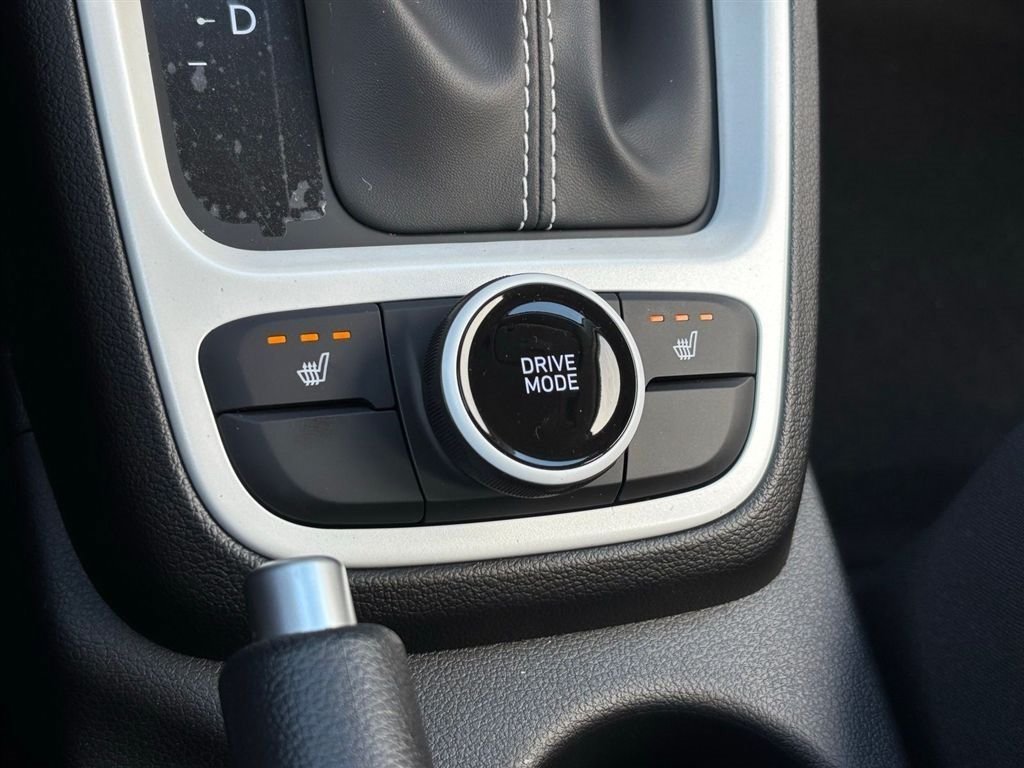 New 2026 Hyundai Venue SEL FWD image 18